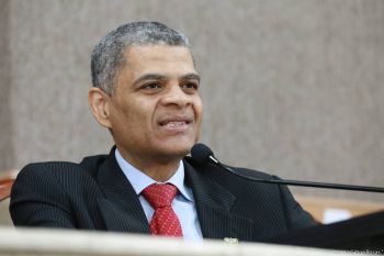 Célio Fernando Souza, presidente da FENAFIM